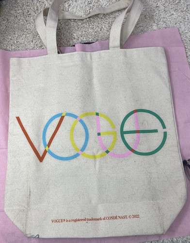 Fashionable vogue magazine - vogue,